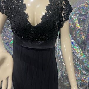 Elegant Black Lace Nightgown